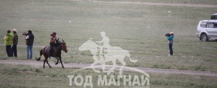 Түрүү магнай Говь-Алтай аймгийн Баян-Уул сумын уугуул Буяндалайн сартай хээр