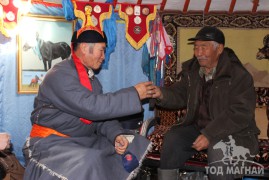 Аймгийн Алдарт уяач Л.Бирозана: Хар зүсмийн адууг шүтэж явдаг