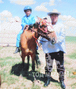 Аймгийн Алдарт уяач Ж.Мөнхсүрэн: Хурдан адуунд нэг л муу цус орвол тэр угшлыг доош нь татаад байдаг