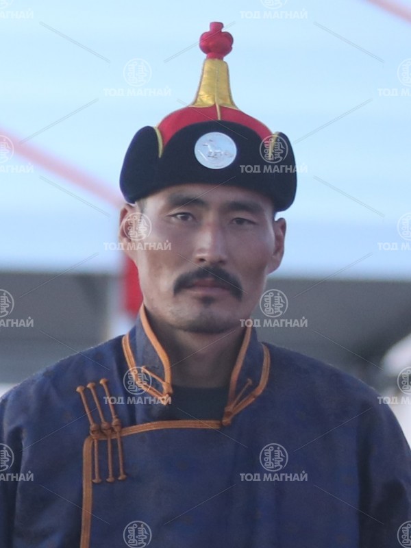 Аймгийн алдарт Улаанхүү