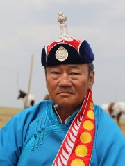 Нийслэлийн алдарт Чулуунбат